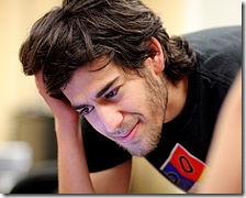 220px-Aaron_Swartz_at_Boston_Wikipedia_Meetup,_2009-08-18