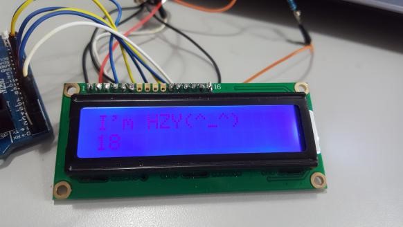 对比度过低正常情况接线图第一排是lcd1602的引脚