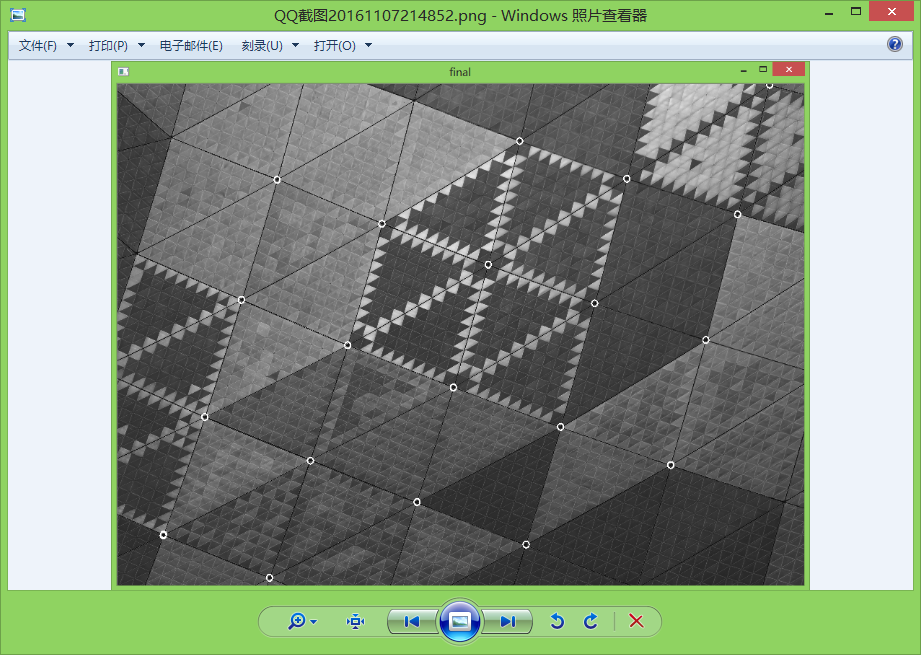 这里写图片描述