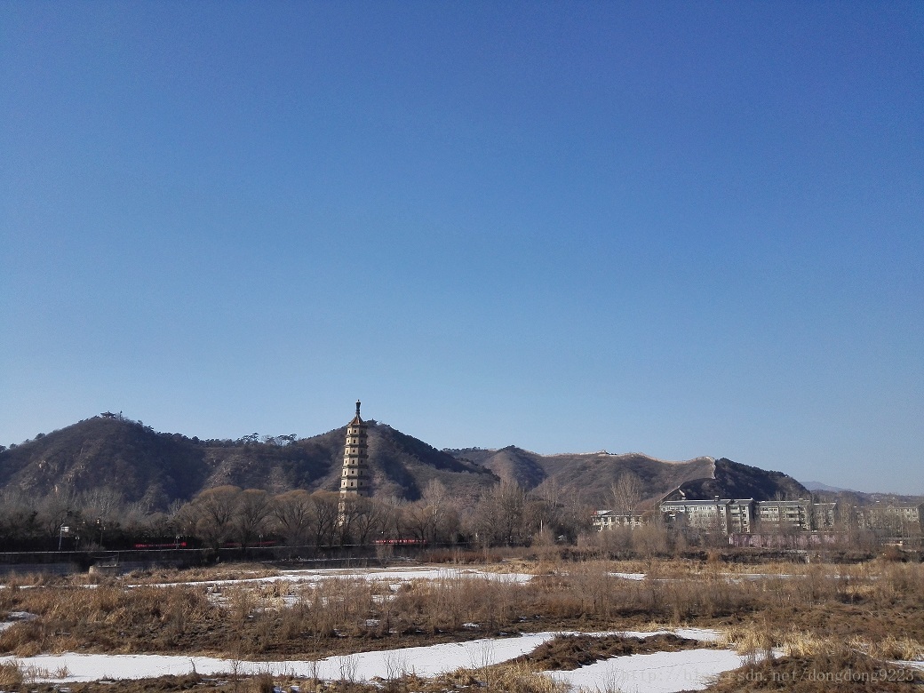 这里写图片描述