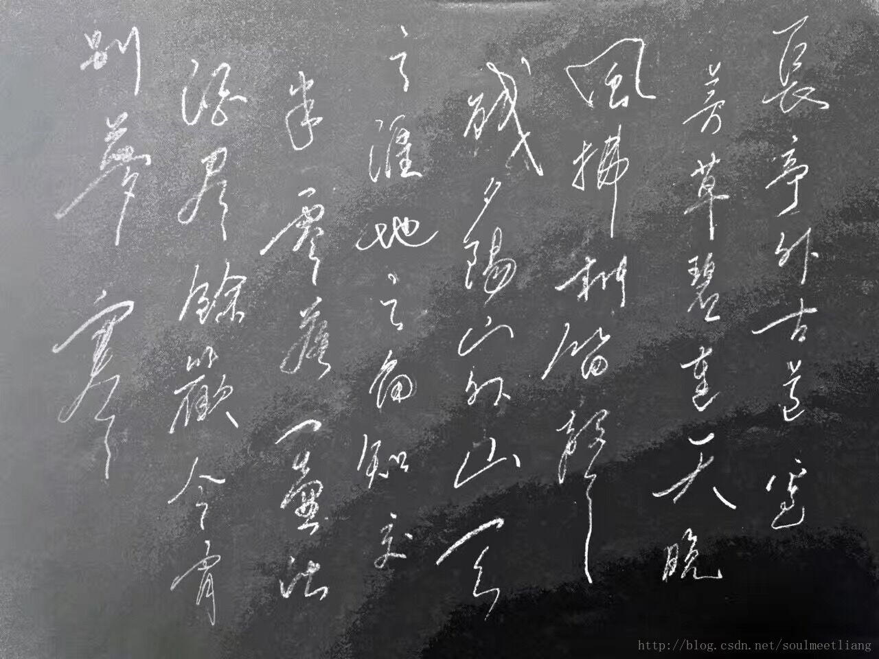 这里写图片描述